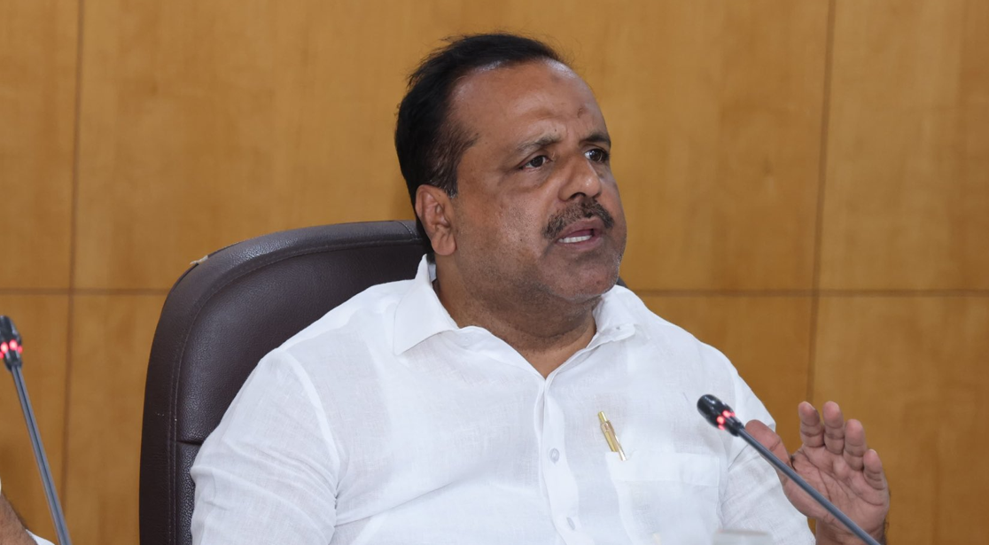 ‘Chhatron Ki Goonj’ row: K’taka minister Khader says Congress does not engage in anti-national activities