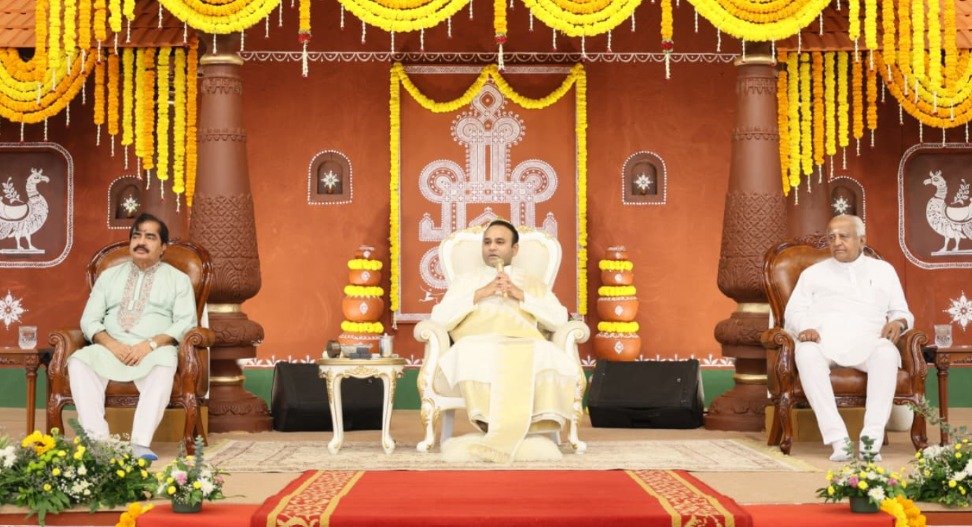 Muddenahalli Navaratri celebrations; Bridge Economic, Educational Inequalities, Dr. Mohan Alva Urges